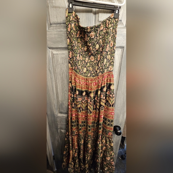 Large Strapless Raga Maxi Dress - Picture 2 of 7